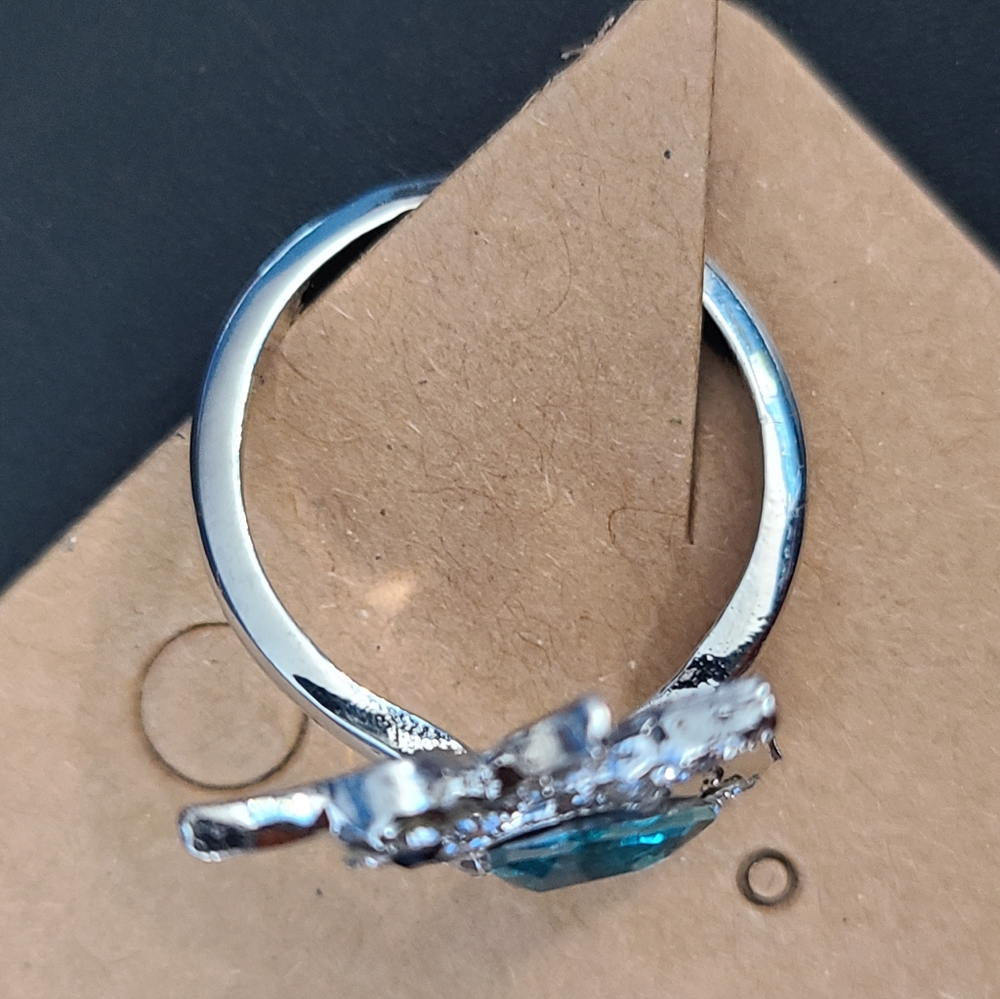 Hummingbird Ring - Picture 3 of 3